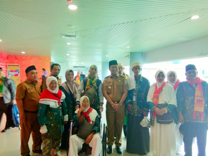 
 Bupati Sambut 165 Jamaah Umroh Kabupaten Banyuasin