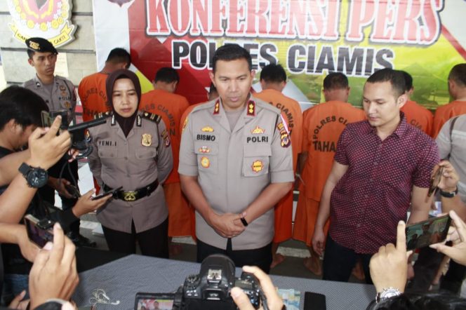 
 Kapolres Ciamis Polda Jabar Giat Konferensi Pers Beberapa Tindak Pidana Yang Terjadi Di Wilayah Kab Ciamis