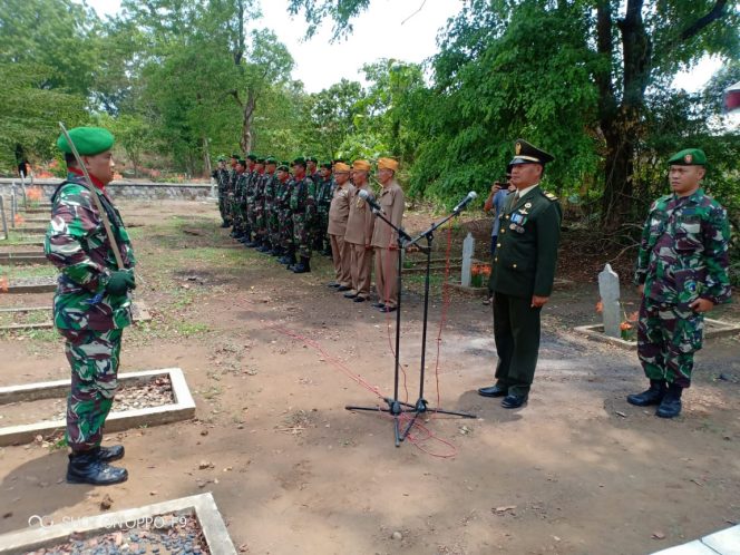 
 Penghormatan Terakhir Berupa Upacara Pemakaman Militer Alm Mayor Purn H.M Soechemi