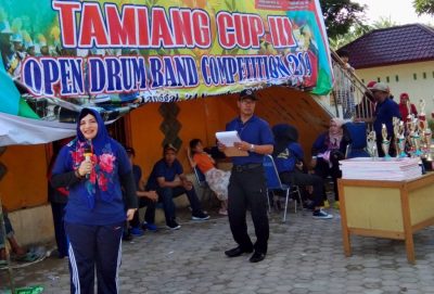 Teks: Ketua Pengcab DPBI Aceh Tamiang, Nora Idah Nita SE saat memberikan kata sambutan
