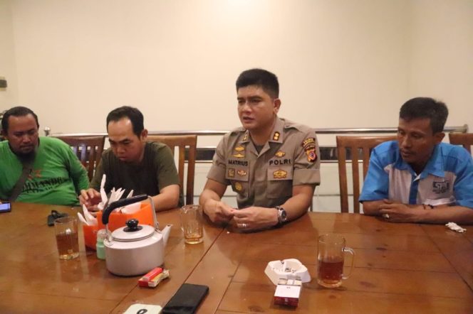 
 Silaturahmi Kapolres Purwakarta Polda Jabar Dengan Serikat Pekerja Kab.Purwakarta