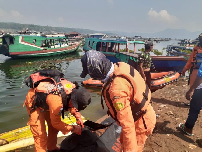 
 Kabid Humas Polda Jabar : Ditemukan Korban Tenggelam Di Perairan Gandasoli
