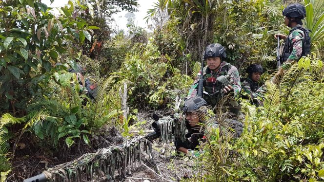 
 Kontak Tembak, KKB di Nduga Papua Kocar Kacir , Dikejar peluru YONIF RAIDER 514/SABADDHA YUDHA KOSTRAD