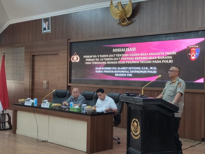 
 Kabid Humas Polda Jabar Sosialisasi Perkap 09 Tahun 2017 Dan Perkap 10 Tahun 2017