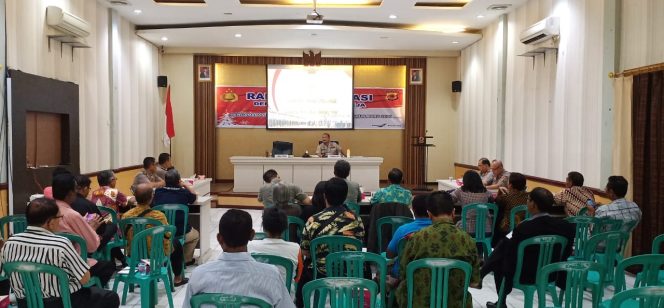 
 Kabid Humas Polda Jabar : Rapat Koordinasi Dengan Pengurus Gereja Menjelang OPS Lilin Lodaya Tahun 2019