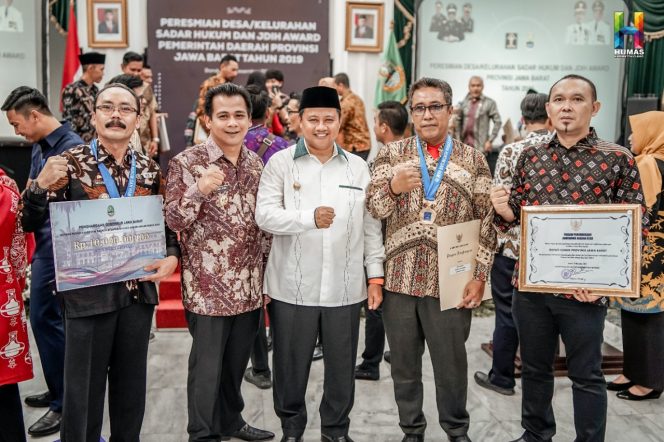 
 Keberhasilan Pemkab Ciamis Dalam Mengembangkan Desa Mendapat Penghargaan Anubhawa Sasana Desa dari Menkumham