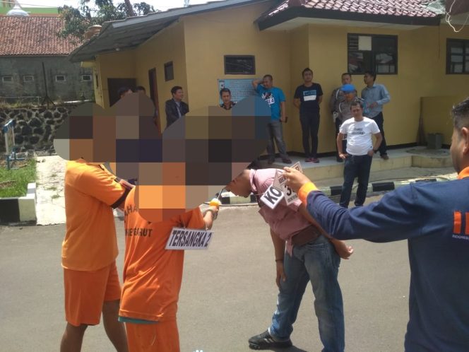 
 Rekonstruksi Adegan Pembunuhan Di Polres Garut Polda Jabar