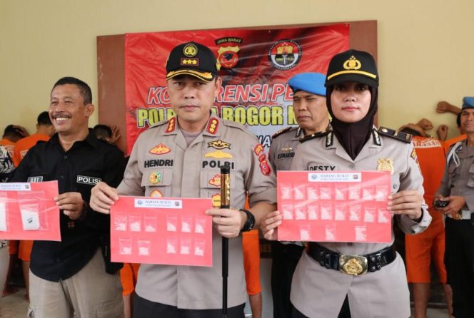 
 Kabid Humas Polda Jabar : Konferensi Pers Pengungkapan Kasus Narkoba