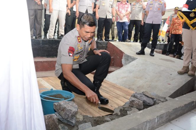 
 Peletakan Batu PERTAMA Pembangunan Gedung Sat Sabhara Polres Bandung Oleh Kapolda Jabar