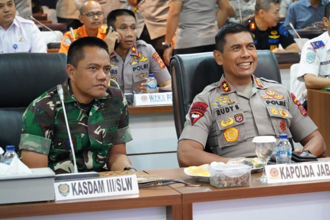 
 Polda Jabar Rapat Koordinasi Bidang Operasional Dalam Agenda Pengamanan Nataru