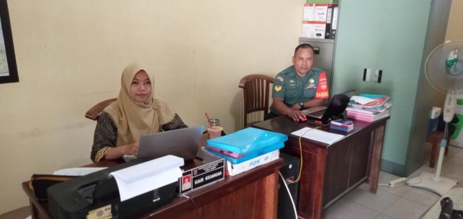 
 Jalin Silaturahmi, Babinsa Andong Gelar Komsos Bersama Perangkat Desa