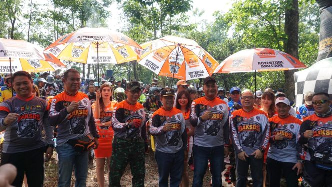 
 Kabid Humas Polda Jabar Apresiasi Bakti Sosial Bagong Mogok Trail Adventure