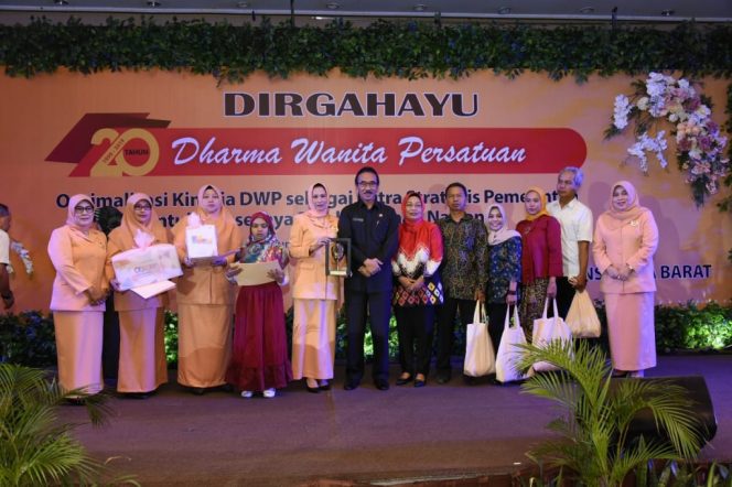 
 HUT ke-20 DWP : Ibu-ibu Juga Harus Melek Teknologi