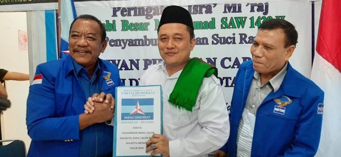
 Demokrat Pesan Ke Hamdan Simbolon Tingkatkan Elektabilitas Untuk Diusung Nantinya