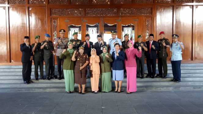 
 Dandim 0735/Surakarta : “Perempuan Berbudaya, Indonesia Maju”