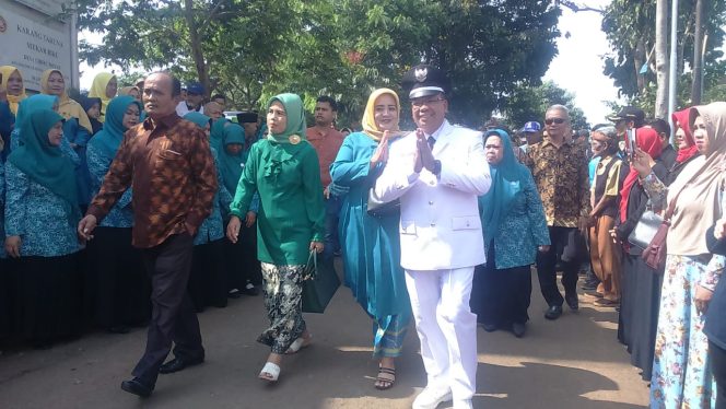 
 Sertijab Kades Cibiru Wetan, Hardian Supriatna: Wujudkan Desa yang Sejahtera, Agamis dan Gotong Royong