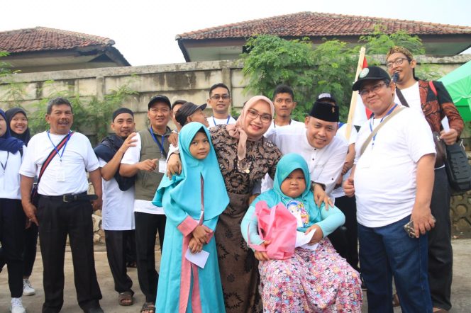 
 Rombongan 65 Anak Yatim Untuk Berwisata Ke Ibukota Jakarta Dilepas Wakil Wali Kota Bekasi