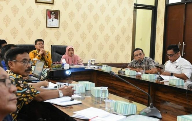
 Wabup Sumedang Pimpin Rapat Kegiatan Pusat Komunikasi Dan Informasi Kewaspadaan Dini Daerah Tahun 2019