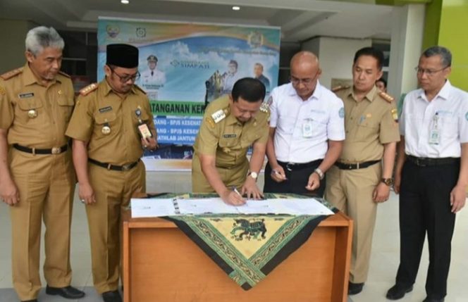 
 Pemkab Sumedang Bekerjasama Dengan BPJS Berikan Penambahan Cakupan Pelayanan (Cath Lab) Jantung Pada RSU Kab Sumedang