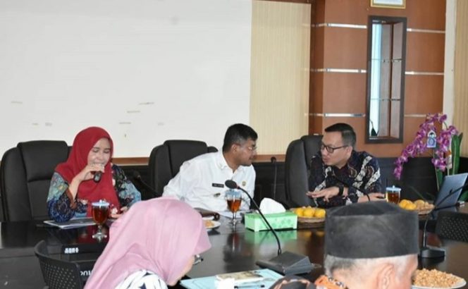 
 Rapat Koordinasi Tim Koordinasi Penanggulangan Kemiskinan Daerah (TKPKD) Tahun 2019 Dipimpin Wabup Sumedang