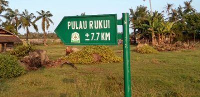 Teks: Jarak ke Pantai Pulau dari ujung Kampung Alur Nunang