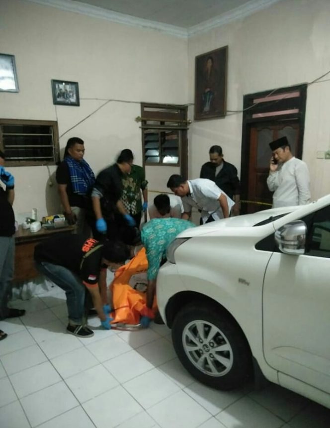 
 Polres Lamongan Lakukan Pengejaran Kasus Pembunuhan Mertua Sekda Lamongan