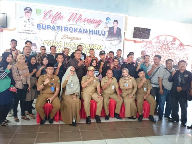 
 Dalam Kegiatan Coffe Morning, Bupati Rokan Hulu H. Sukiman : Untuk Membangun Rohul, Sangat Dibutuhkan Peran Wartawan