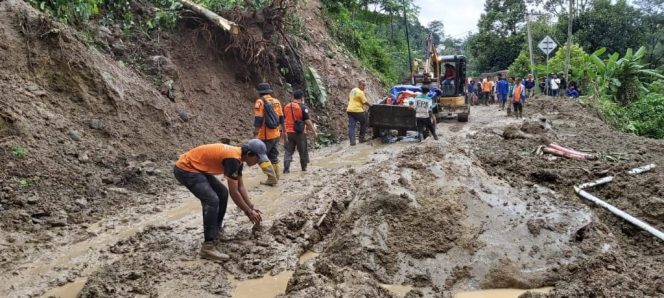
 WMI Berhasil Tembus Daerah Terisolir Akibat Bencana di Bogor Barat