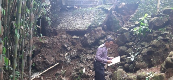 
 Tebing Longsor Di kec Talaga Kab Majalengka Akibatkan Satu Orang Terluka 