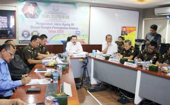 
 Jaksa Agung RI Gelar Video Converence Dalam Rangka Tingkatkan Kinerja