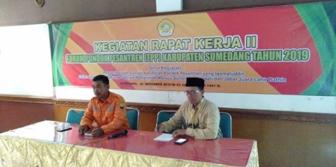 
 Bupati Sumedang : Tingkatkan Kewaspadaan Dan Intensifkan Kembali Gerakan Jum’at Bersih Sebagai Langkah Antisipasi Bencana