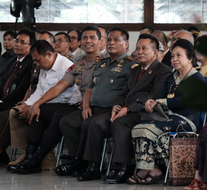 
 Kapolda Jabar Hadiri Sidang Terbuka Pelantikan Rektor ITB Periode 2020 -2025