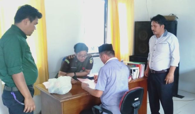Tersangka Kasus Narkoba Diserahkan ke Kejari Simeulue