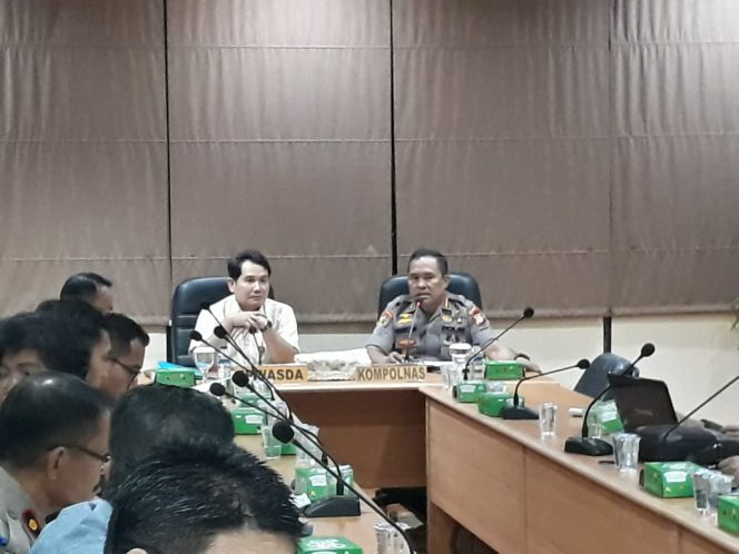 
 Kompolnas Klarifikasi SKM dan Beri Motivasi Pendidikan di SPN Polda Sulawesi Selatan