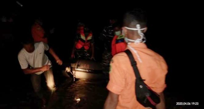 
 Mayat Perempuan Ditemukan Terapung di Perairan Aceh Timur