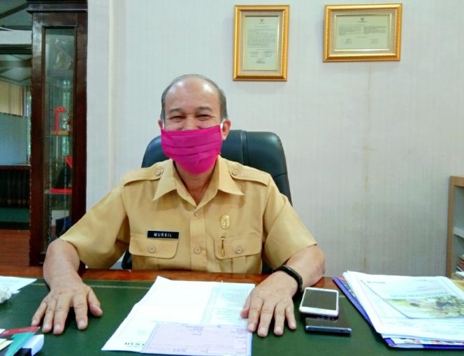 
 Teks Foto: Bupati Aceh Tamiang, H. Mursil, SH, MKn mengklarifikasi terkait pemberitaan Refocusing Rancangan Perbup APBK Aceh Tamiang 2020. Senin, (18/05/2020)/eksklusif.