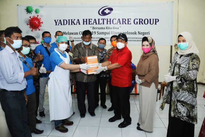 
 Rapid Tes Karyawan, Bupati Rohul Apresiasi Deteksi Dini Penyebaran Covid-19 di PT Torganda