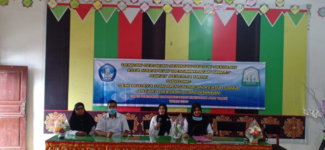 
 Sosialisasi Gerakan Seniman sesuai budaya Aceh Masuk Sekolah di Aceh Timur