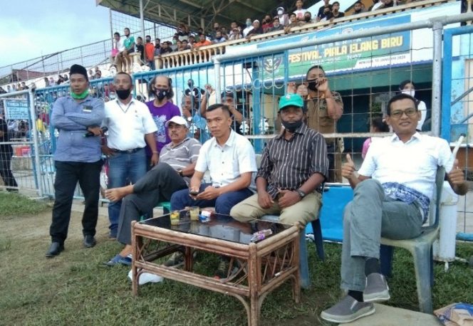 
 Dukung Olahraga di Kota Langsa, CEO Amsco Saksikan Laga Piala Aceh Damai Cup di Stadion