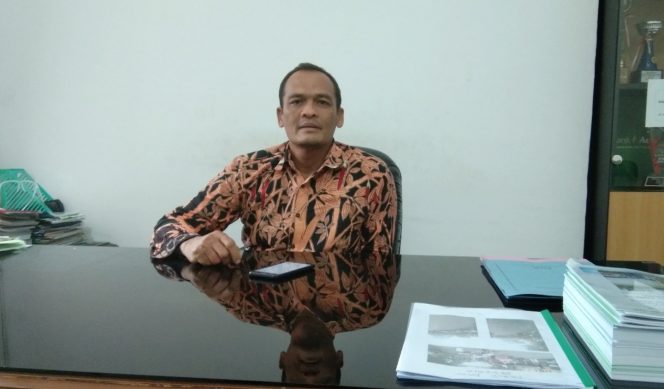 
 Foto : Plt Kadisperindagkop & UKM Langsa, Samsul Bahri, SE.