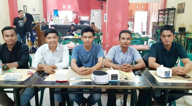 
 Massa Aksi Tolak Omnibus Law Minta Bupati Mursil Pertanggungjawabkan Pernyataannya