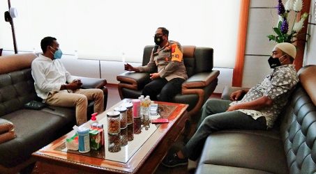 Teks : Silaturahmi PWI dan Kapolres Langsa.