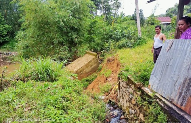 
 Talud Roboh, Warga Bantaran Krueng Langsa Panik