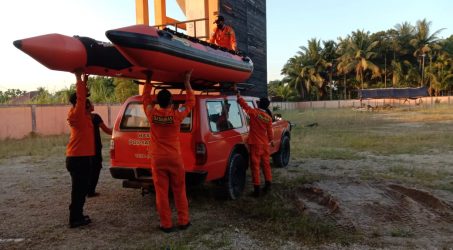 Foto : Tim SAR Langsa bergegas ke lokasi tenggelamnya seorang pencari kerang.