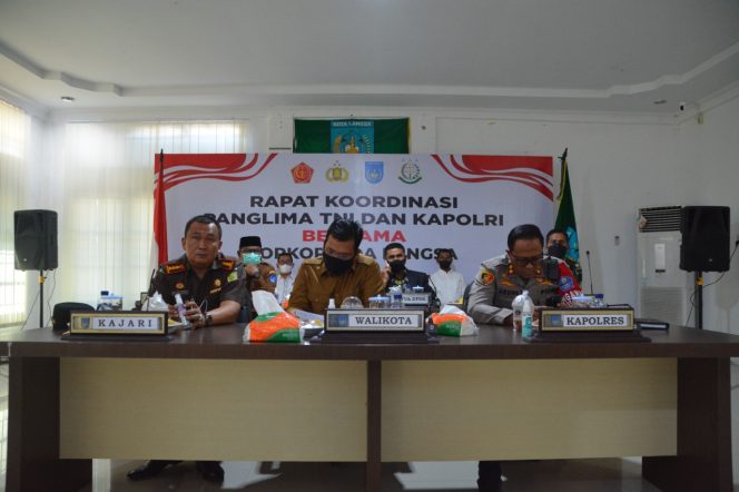 
 Kantor Sekretariat Kota Langsa dan DPRK Mulai Terapkan Barcode PeduliLindungi