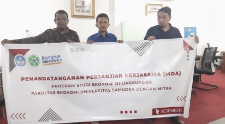 Foto : Dokumentasi Tim Prodi Akutansi Unsam bersama sejumlah mitra di Banda Aceh.