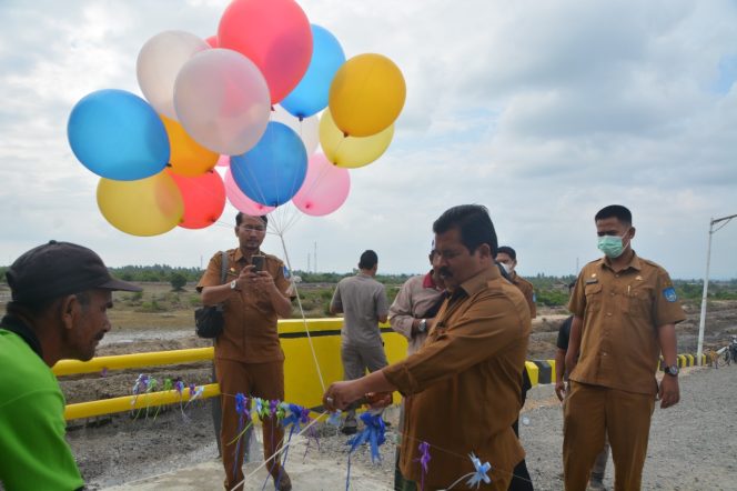 
 Toke Seu’um Resmikan Jembatan Gampong Kapa