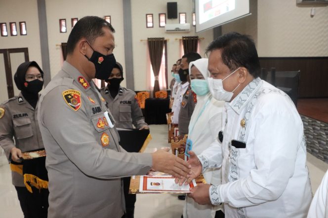 
 Kecamatan Madat Terbaik Capaian Vaksin di Aceh Timur