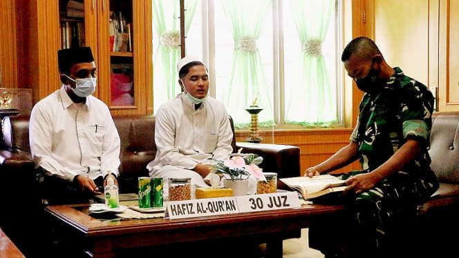 
 Ingin Menjadi TNI AD, Hafidz Qur’an 30 Juzz Yapila Datangi Dandim Aceh Timur