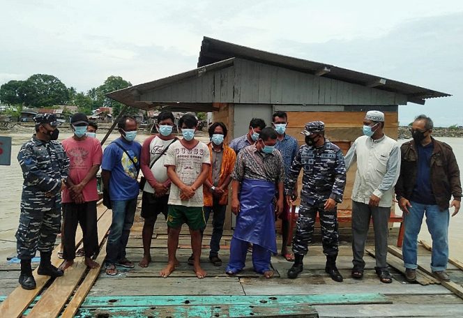 
 Karam di Perairan Peureulak, Sembilan Nelayan KM Sumber Kharisma Berhasil Diselamatkan